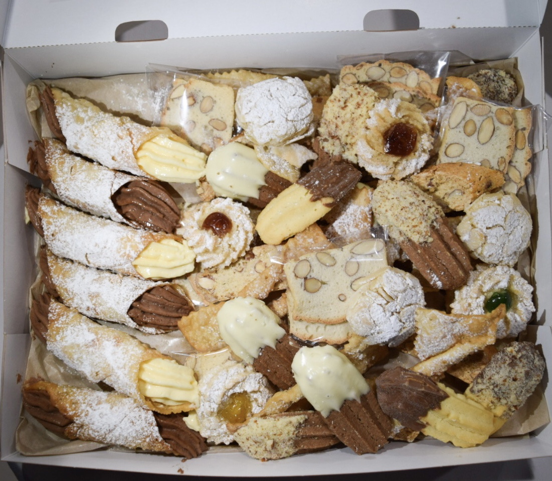 Large Cannoli Biscotti Box